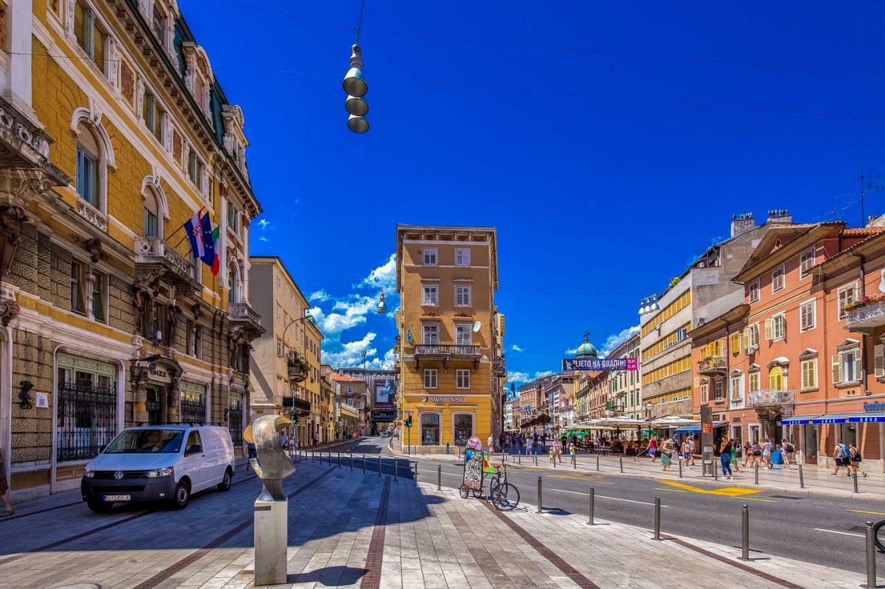 Small, Sweet & Cosy Apartments Rijeka Exterior photo